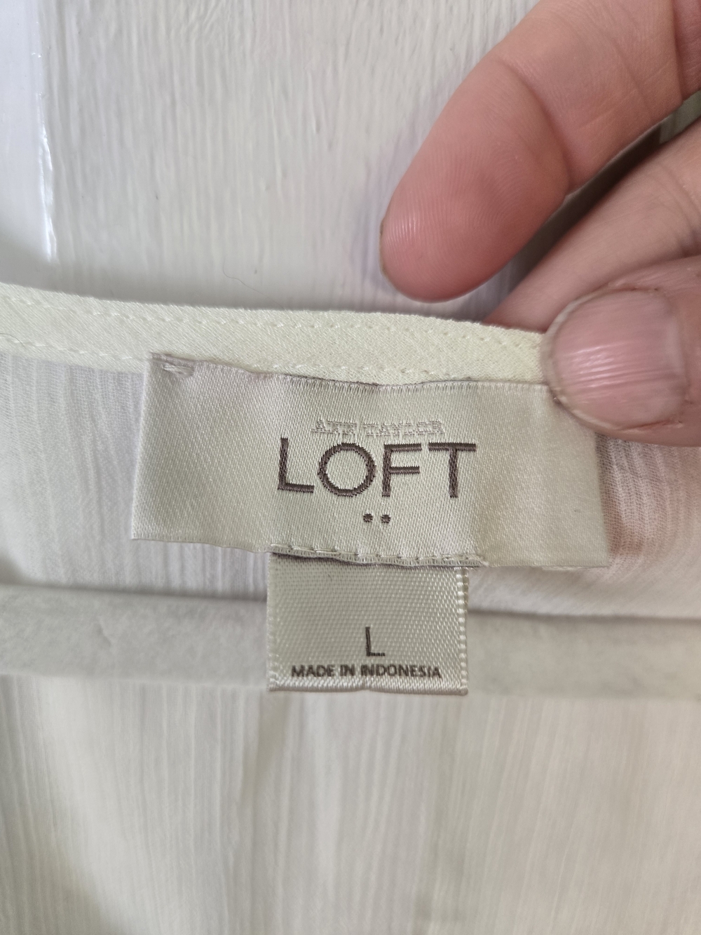 LOFT Ivory Ruffle-Trim Button Front Blouse Size L - Picture 7 of 7